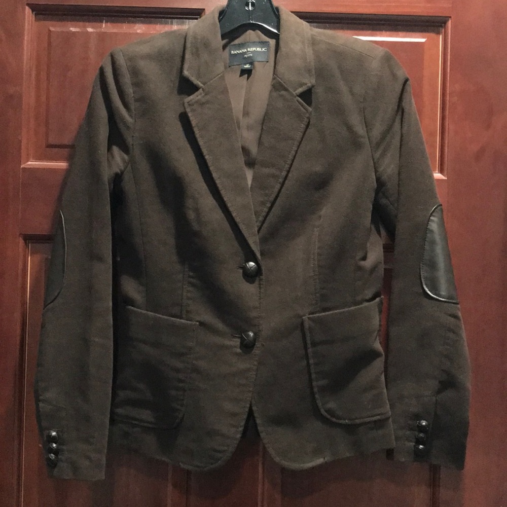 Super Soft Brown Banana Republic Blazer, 4P